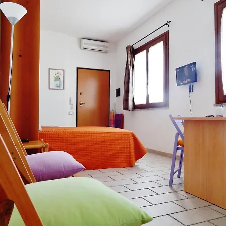 아파트 Lovely In 풀라