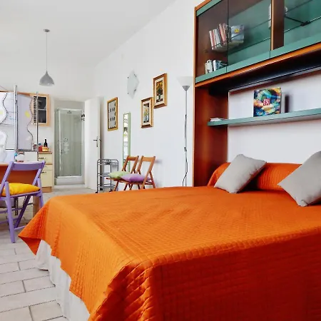 Apartament Lovely In *